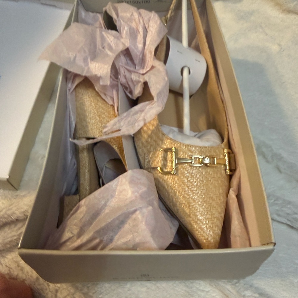 Bandolino Women's Alex Flat, Light Natural 111, Size 7.5- New in Box- sling back - Picture 5 of 14